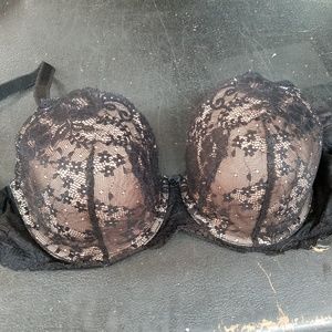 34DD Victoria secret bra